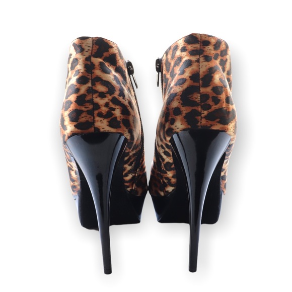 NWOT Leopard Print Platform Heels - Dollhouse size 10 - Picture 3 of 6